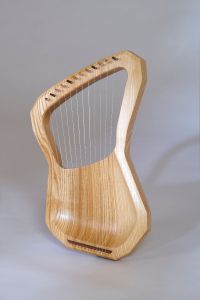 Choroi Children's Lyre 12 Strings Diatonic/Pentatonic - Maple Wood